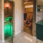 Large Home, Salt Cave, Jacuzzi, Sauna Lipusz