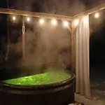 Large Home, Salt Cave, Jacuzzi, Sauna Semesterbostad Lipusz