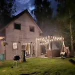 Semesterbostad Large Home, Salt Cave, Jacuzzi, Sauna *